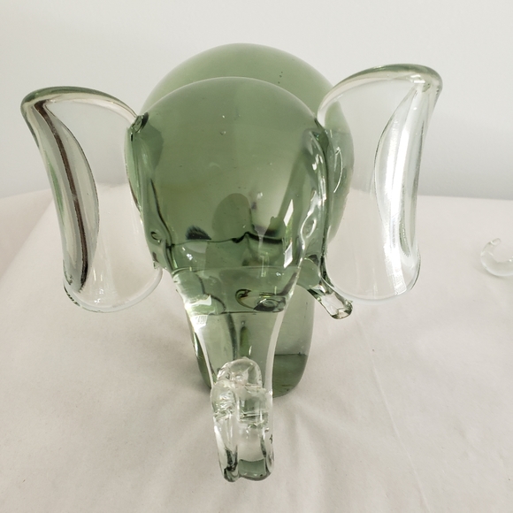 NGWENYA GLASS ELEPHANT 2pc - Picture 8 of 11